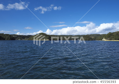 Ninety nine bays of autumn sunny 45556393