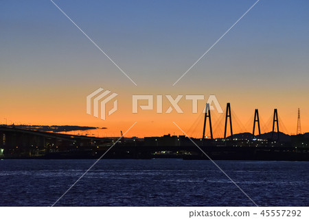 <Plant night view> Sunset Shiomi Pier Nagoya Port Triton <Plant night view> Sunset Shiomi Pier Nagoya Port Triton 45557292