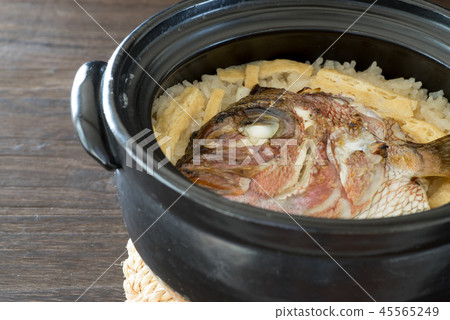 Sea bream 45565249