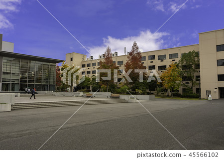 Kinki University Faculty of Engineering Hiroshima Campus Kinki University Faculty of Engineering Hiroshima Campus 45566102