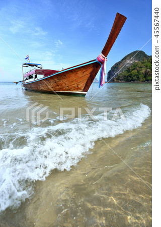Long tail boat 45567440