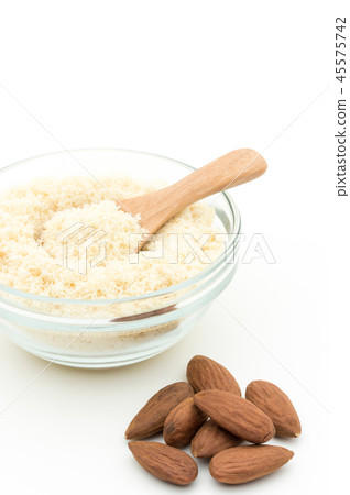 Almond powder: Almond Flour 45575742