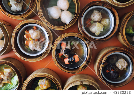 Dim sum on wood basket , Chinese food top view Dim sum on wood basket , Chinese food top view 45580258