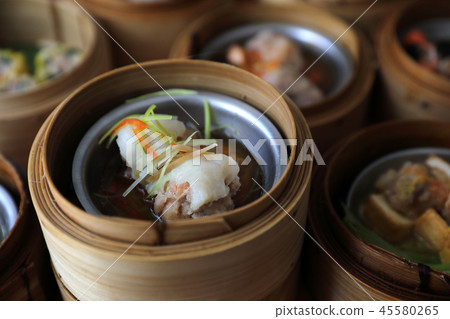 Dim sum on wood basket , Chinese food 45580265
