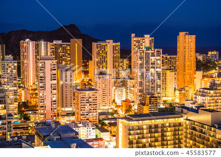 “夏威夷”威基基夜景,檀香山 “夏威夷”威基基夜景,檀香山 45583577
