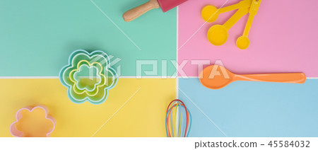 close up of baking utensils tools  45584032
