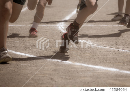 run, dash, hurrying 45584064