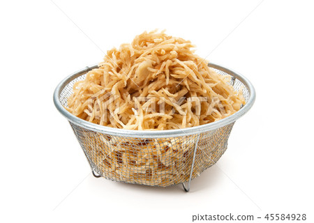 Cut dried daikon radish with water 45584928