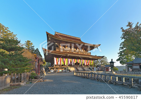 [Kinpusenji Temple (high resolution version)] Mt. Yoshino, Yoshino-cho, Yoshino-gun, Nara 45590817