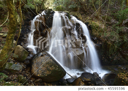 Kowlei Falls (Kemeinotaki) Koka City, Shiga Prefecture Kowlei Falls (Kemeinotaki) Koka City, Shiga Prefecture 45595596