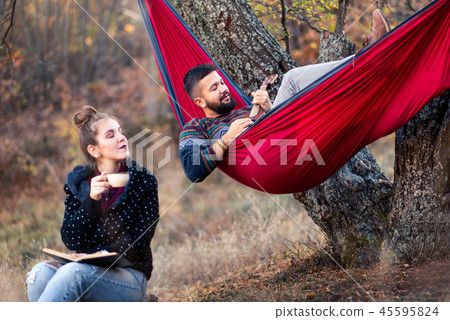 Couple having fun on picnic 45595824