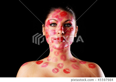 beautiful woman 45597984