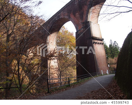 眼橋3號橋（群馬縣安中市松田町坂本） 45599743