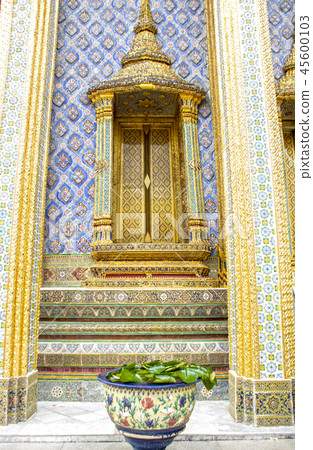 grand palace 45600103