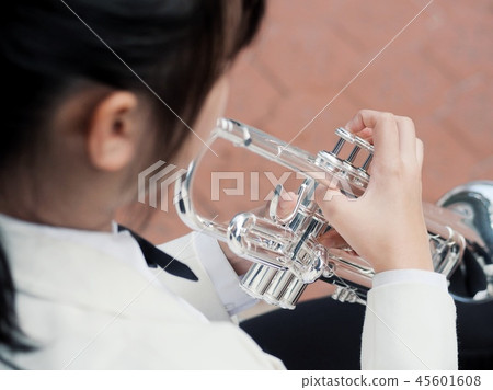 Trumpet girl Trumpet girl 45601608