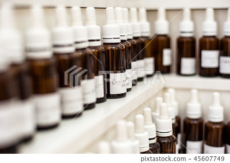 Perfumery Lab fragrance bubbles with aroma oils Perfumery Lab fragrance bubbles with aroma oils 45607749