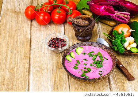Vegetarian beet soup with green onions 45610615
