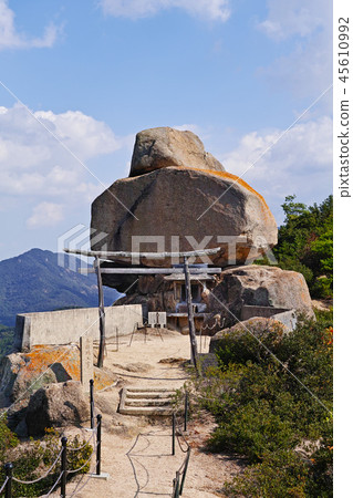 [Asujima Island] Layered rock and heavy rock (Oze Ishigamo Shrine) 45610992