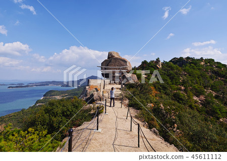 [Asujima Island] Layered rock and heavy rock (Oze Ishigamo Shrine) 45611112