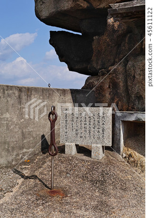 [Shodojima] Landscape of the top of laprock and heavy rock (Oze Ishigamo Shrine) 45611122