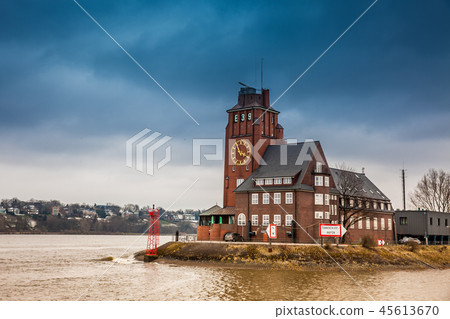 Navigator Tower at Finkenwerder 45613670