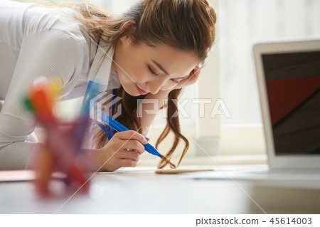 Business woman 45614003