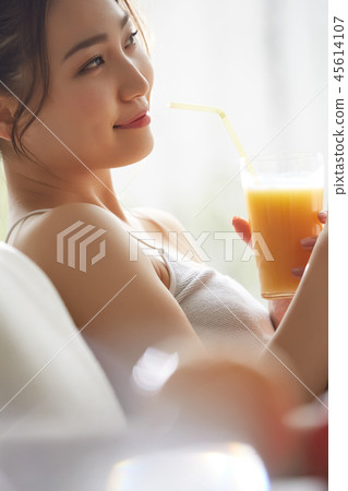 Female Lifestyle Healthy 45614107