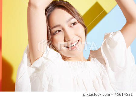 Female portrait facial expression Female portrait facial expression 45614581