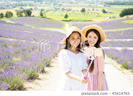 花田和婦女畫象 花田和婦女畫象 45614765