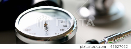 Device for measuring blood pressure in doctor 45627022