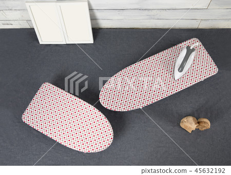 Sitting pattern ironing board Sitting pattern ironing board 45632192
