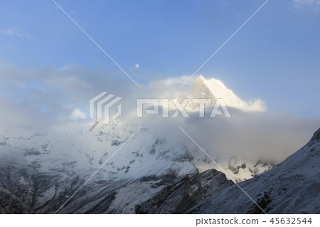 Clouds on Annapurna Mountain Range with snow 45632544