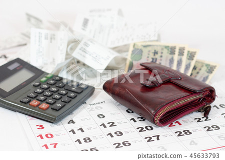 Money management Tax increase image Final declaration image 45633793