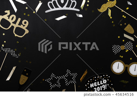 Merry Christmas decorations & Happy new year 2019. 45634516