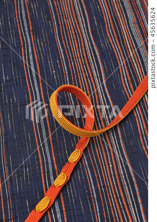Obi tightening image 421 45635624