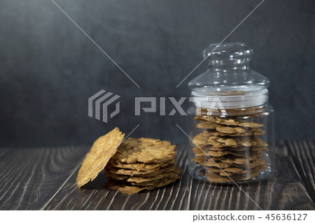 杏仁片薄餅 45636127