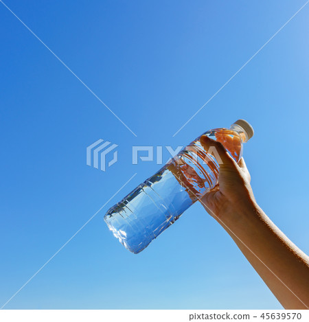 [PET bottle drink] Water supply image 45639570