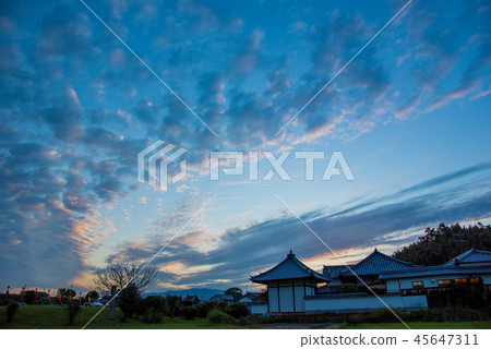Nara Asukamura Kawahara temple and the evening sky 45647311