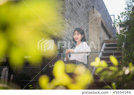 female woman college girl cute city romantic leisure 45654149