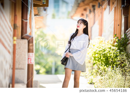 female woman college girl cute city romantic leisure 45654186