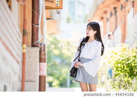 female woman college girl cute city romantic leisure 45654188