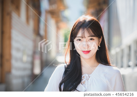 女人女大生女孩可愛都市浪漫休閒 45654216