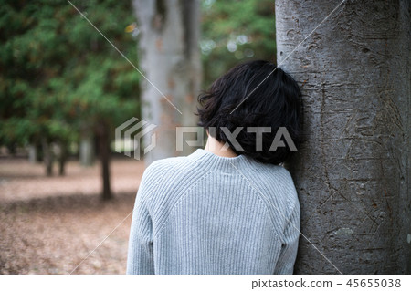 一個孤獨的女人 45655038