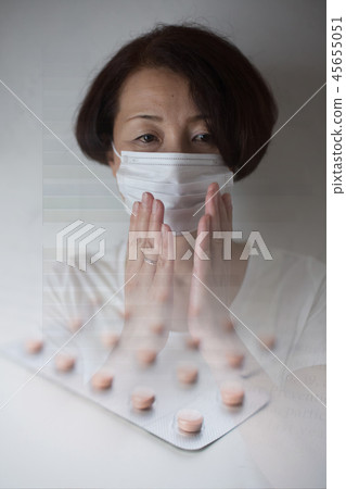 面罩陰性 OTC、類 OTC 藥物、過量服用 45655051