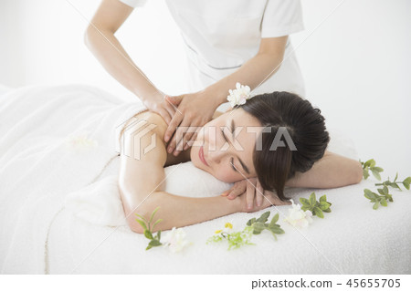  美容沙龍 45655705