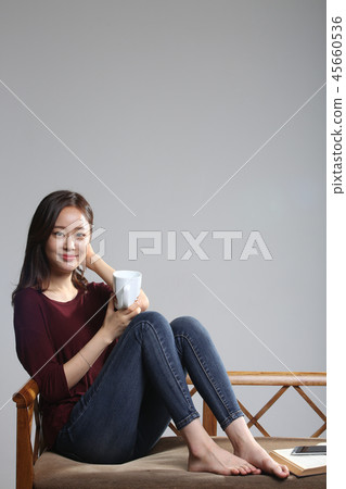 亞洲女人的面部表情，年輕女人，美容，女人，休閒，咖啡，休閒，健康，緩解壓力，咖啡時間 45660536