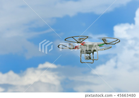 緊湊型無人機僅適用於航空攝影 緊湊型無人機僅適用於航空攝影 45663480