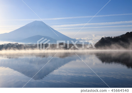 Lake Fuji Lake with steam mist 45664540