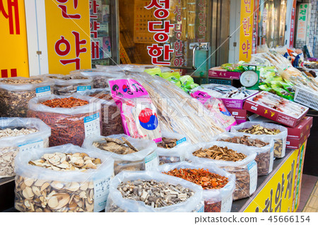 Seoul drug market 45666154