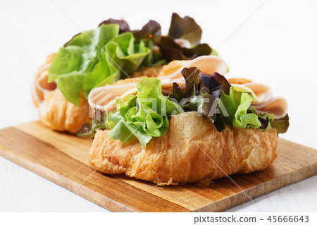 ham and cheese sandwich ham and cheese sandwich 45666643